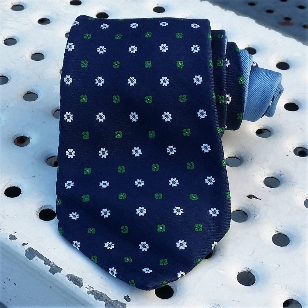 SALE! Tommy Hilfiger Four Leaf Clover Silk Tie 003